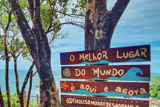 Placa que fica antes da tirolesa